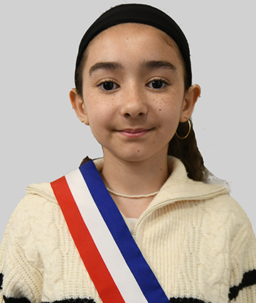 Chloé Quenou.png