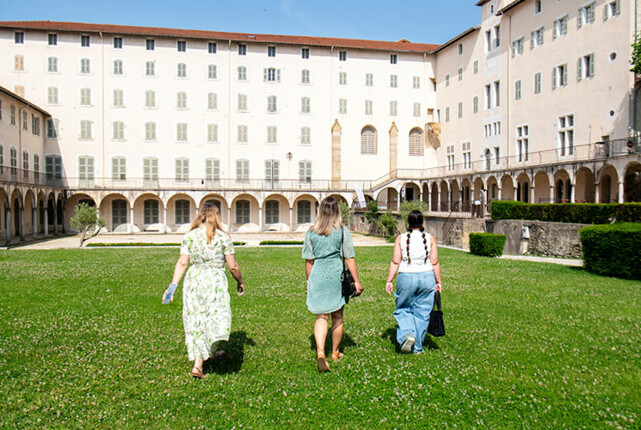 Le printemps au mus&eacute;e de la Chaussure